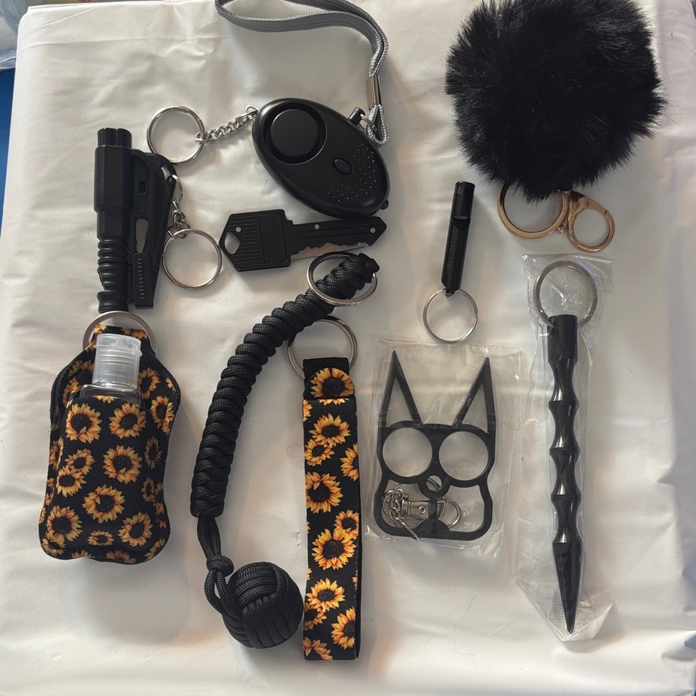 Sunflower Self-Defense Keychain Set (11 pieces)